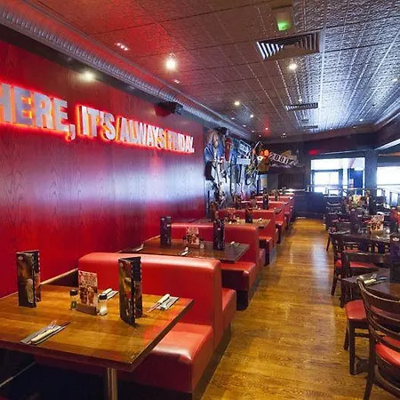 Premier Premier Centre 酒店 3*